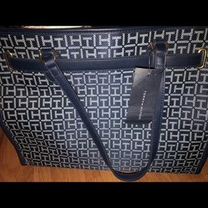 Tommy Hilfiger Tote